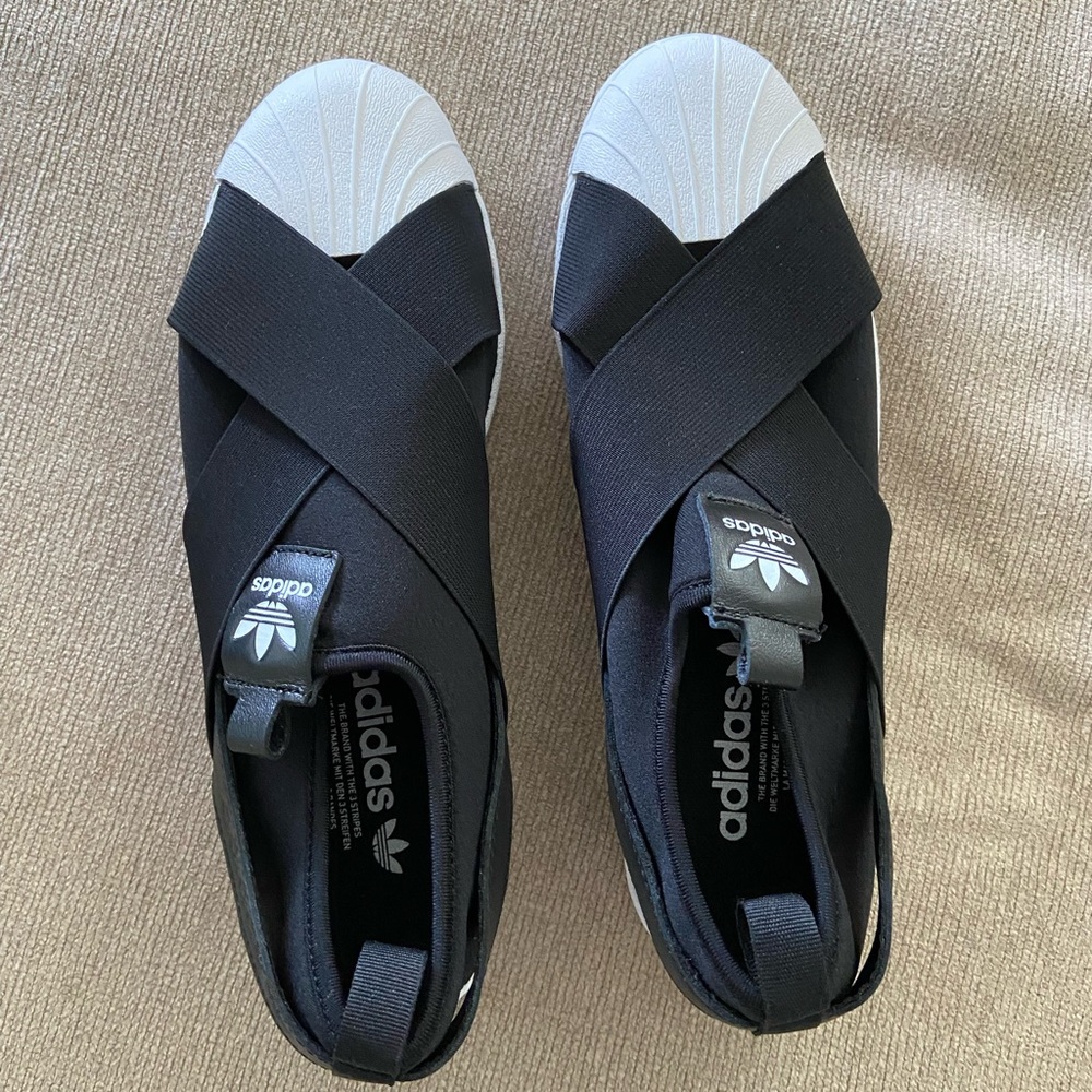 NIB adidas shoes superstar slip ons